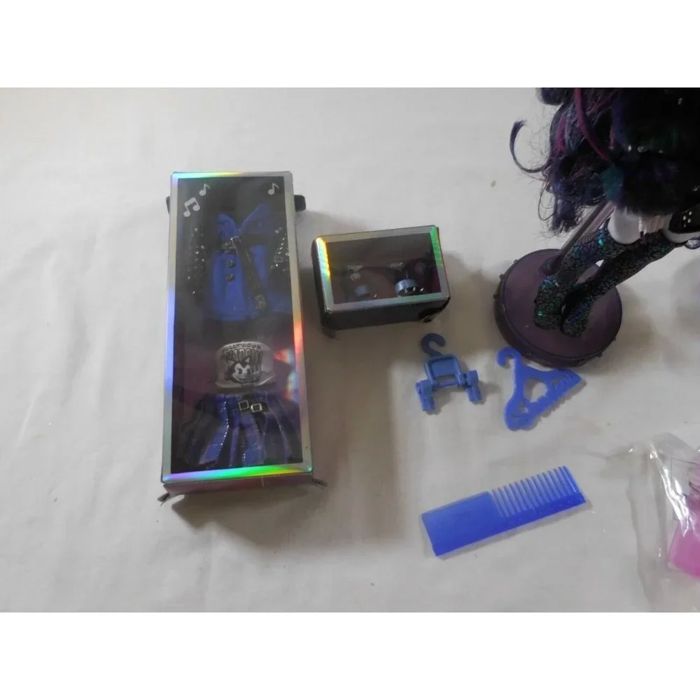 Rainbow High Shadow High Special Edition Twins- 2-Pack Fashion‎ Doll. Purple & & - Picture 3 of 16